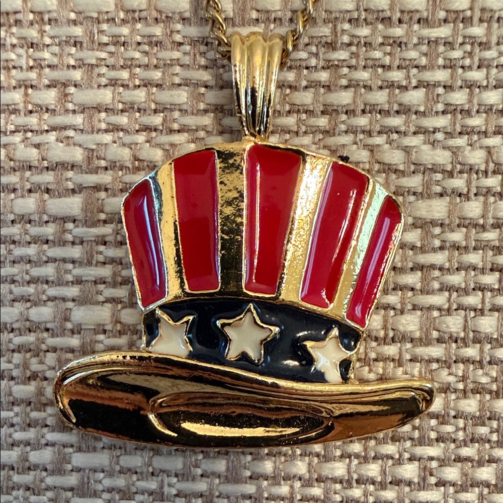 vintage 1995 Bergdorf Goodman gold-tone enameled Uncle Sam hat pendant unisex
